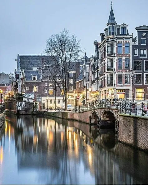Flights to Amsterdam
