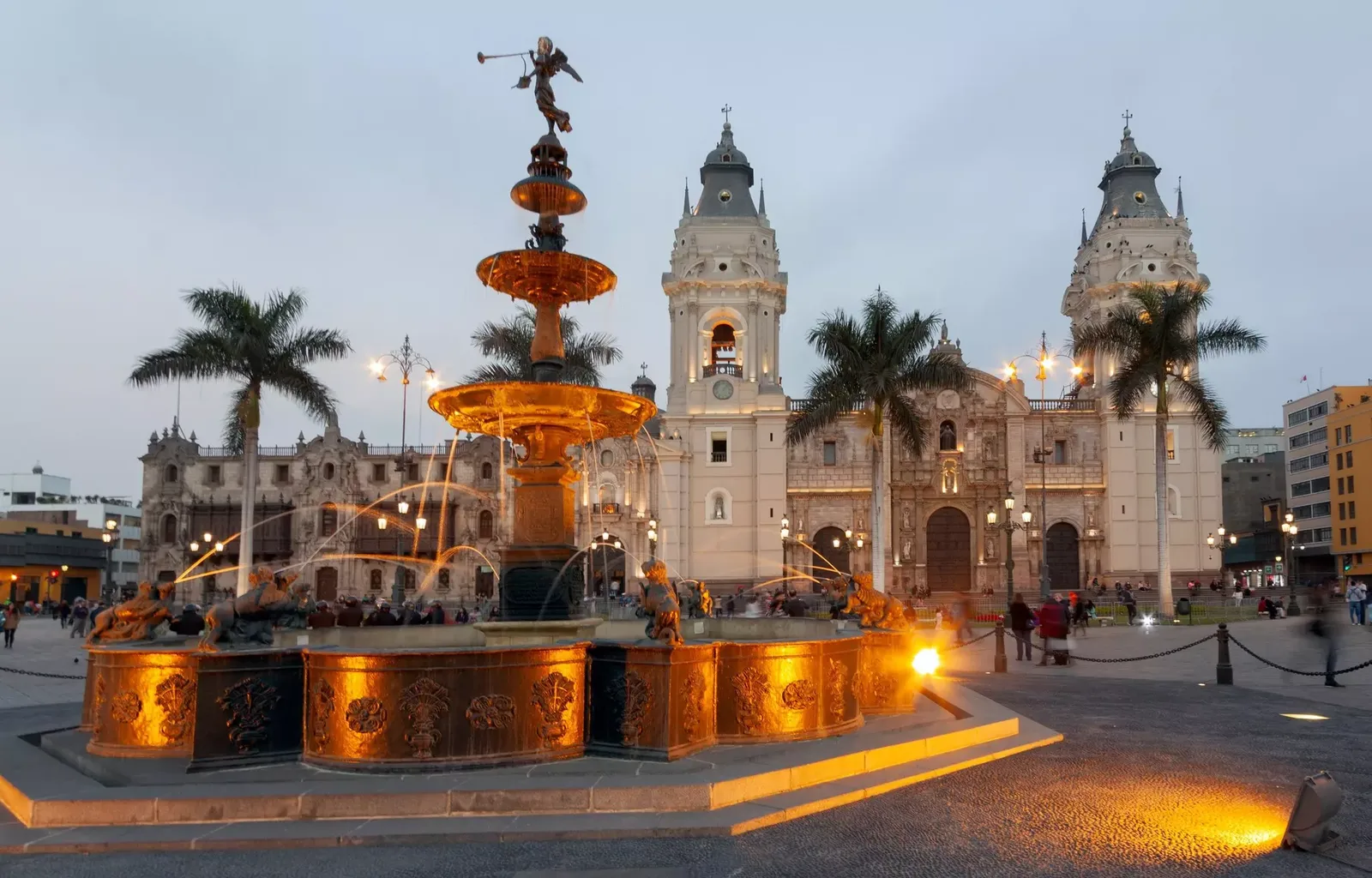 Flights to Lima